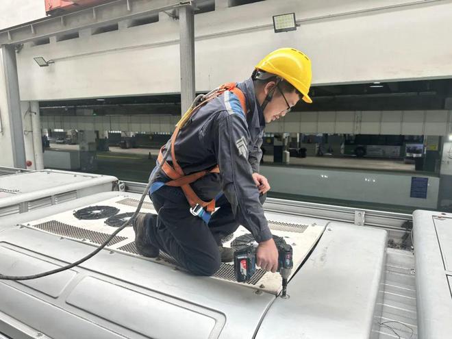 上凉爽的公交车原因是……天气逐步变热但您一定能坐(图6)